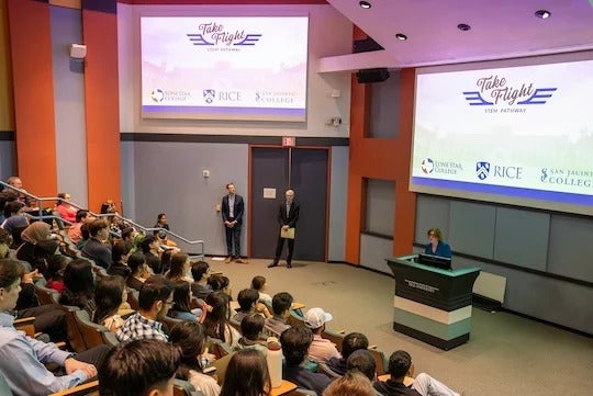 More than 100 students from local community colleges visited Rice University’s campus Nov. 8 as part of a transformative pathway program meant to increase STEM degree completion and educational access for Houston-area students from under-resourced and historically excluded communities.